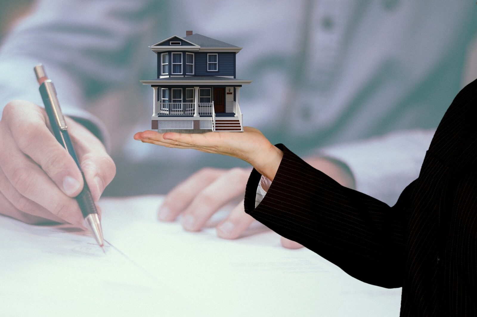 Selling Your House for Cash: Strategies to Sell in a Competitive Market